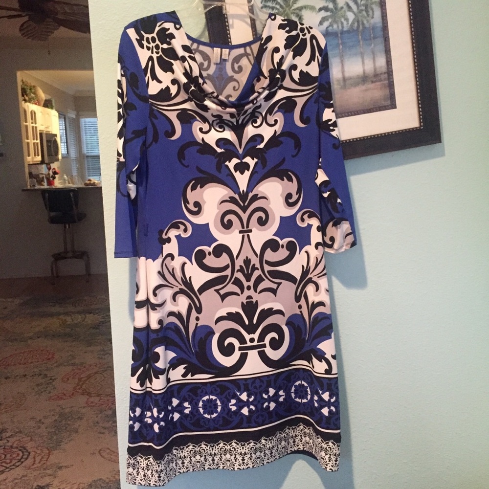 EUC 3/4 Sleeve Dress Size Medium